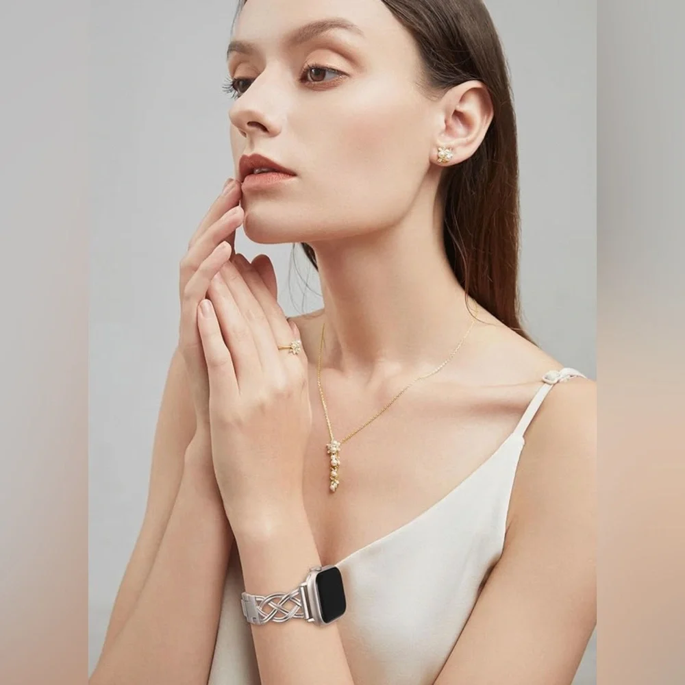 🌸NEW Bracelet Compatible with Apple Watch Bands 38/40/41/42/44/45/46/49mm Women.